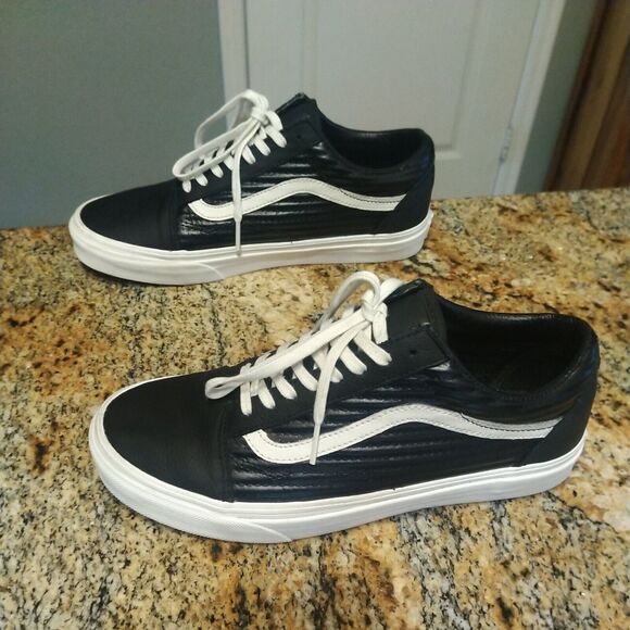 Vans Shoes - Rare Ribbed Vans Mens Black 500714 Lace Up Low Top Leather Shoes M 7 W 8.5